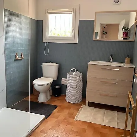 Bas De 70m2 Indépendant Avec Espace Jacuzzi Privé