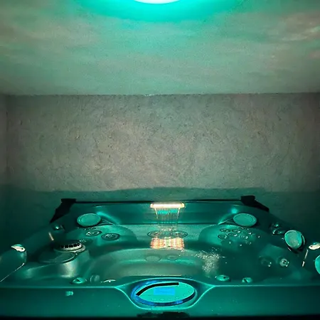 Apartman Bas De 70m2 Independant Avec Espace Jacuzzi Prive Le Lavandou