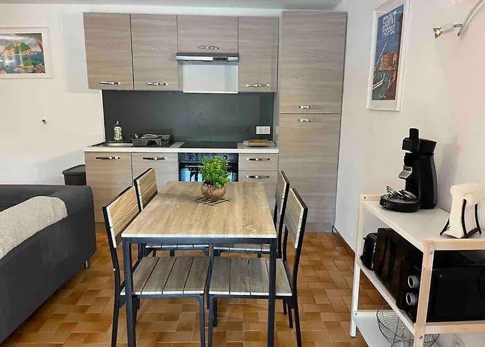 Bas De 70m2 Independant Avec Espace Jacuzzi Prive * לה לבאנדו